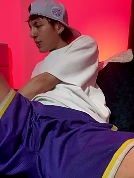 NaytonFreeman online show from 11/27/25, 11:23