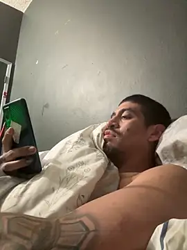 Snapshot of busnfatnutsLildee chatting on 11/06/25, 01:45 busnfatnutsLildee online show from 11/06/25, 01:45