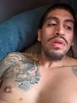 Snapshot of busnfatnutsLildee chatting on 11/07/25, 07:58 busnfatnutsLildee online show from 11/07/25, 07:58