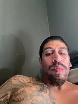 Snapshot of busnfatnutsLildee chatting on 11/17/25, 06:14 busnfatnutsLildee online show from 11/17/25, 06:14