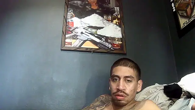 Snapshot of busnfatnutsLildee chatting on 12/15/25, 10:58 busnfatnutsLildee online show from 12/15/25, 10:58