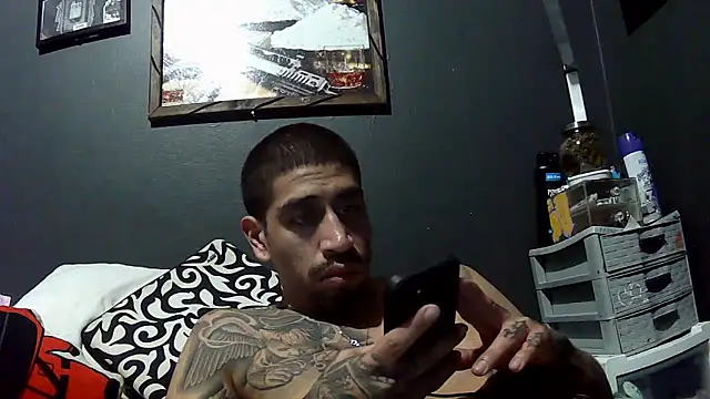 Snapshot of busnfatnutsLildee chatting on 12/19/25, 03:13 busnfatnutsLildee online show from 12/19/25, 03:13