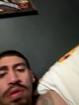 Snapshot of busnfatnutsLildee chatting on 12/23/25, 09:40 busnfatnutsLildee online show from 12/23/25, 09:40