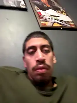 Snapshot of busnfatnutsLildee chatting on 01/08/26, 05:32 busnfatnutsLildee online show from 01/08/26, 05:32