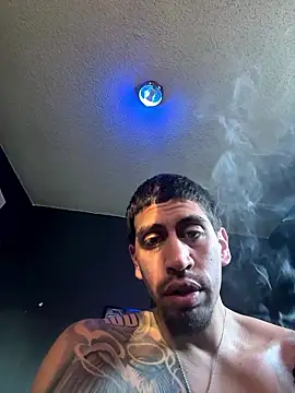 Snapshot of busnfatnutsLildee chatting on 01/16/26, 10:58 busnfatnutsLildee online show from 01/16/26, 10:58