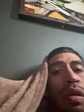 Snapshot of busnfatnutsLildee chatting on 01/17/26, 04:22 busnfatnutsLildee online show from 01/17/26, 04:22