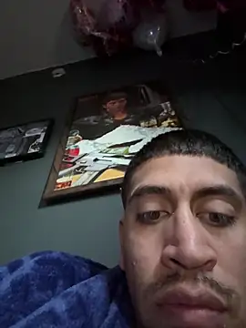 Snapshot of busnfatnutsLildee chatting on 02/18/26, 03:52 busnfatnutsLildee online show from 02/18/26, 03:52