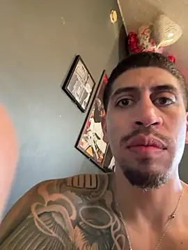 Snapshot of busnfatnutsLildee chatting on 02/21/26, 10:22 busnfatnutsLildee online show from 02/21/26, 10:22