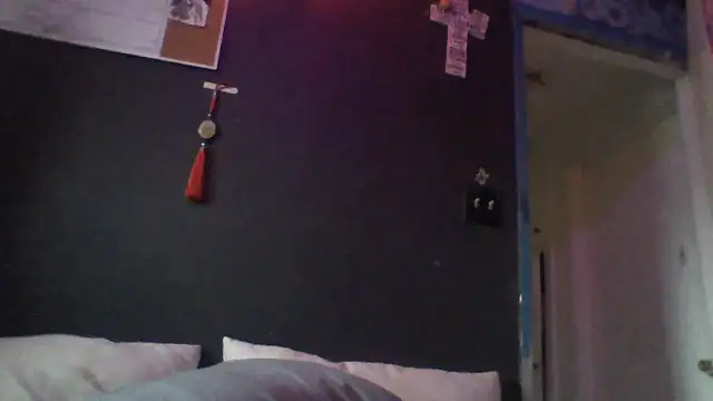 Snapshot of busnfatnutsLildee chatting on 03/15/26, 03:07 busnfatnutsLildee online show from 03/15/26, 03:07