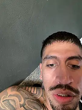 busnfatnutsLildee online show from 04/10/26, 07:18