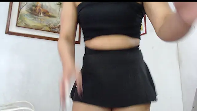 Snapshot of Valerysimon_ chatting on 11/08/25, 09:57 Valerysimon online show from 11/08/25, 09:57