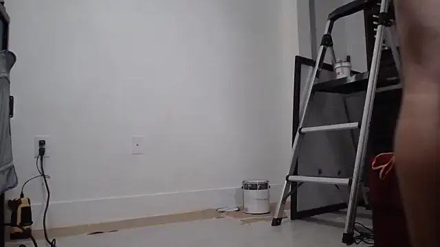 Snapshot of jasoncali305 chatting on 09/28/25, 05:46 jasoncali305 online show from 09/28/25, 05:46