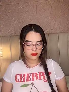 hannahst  online show from 03/27/26, 07:57