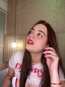 hannahst  online show from 04/14/26, 08:15