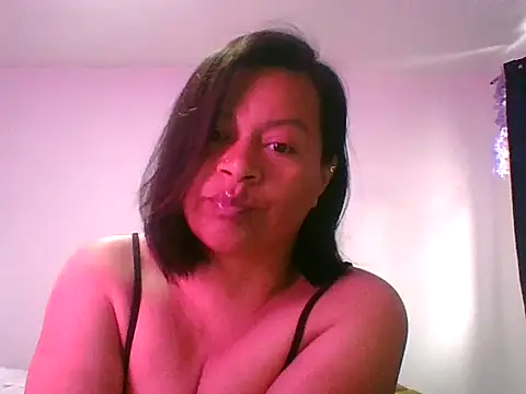 adri89-g online show from 10/10/25, 01:10