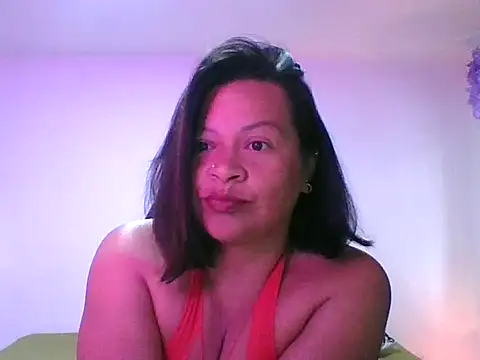 adri89-g online show from 10/16/25, 11:33