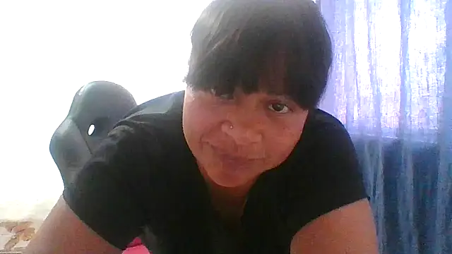 adri89-g online show from 12/21/25, 05:53