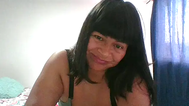adri89-g online show from 01/15/26, 04:11