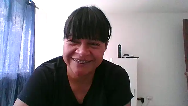 adri89-g online show from 04/04/26, 01:52