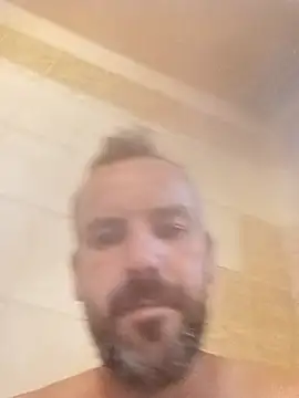 Snapshot of Alousek121 chatting on 09/17/25, 04:19 Alousek121 online show from 09/17/25, 04:19