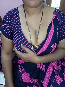 Snapshot of KannadaTamilTeluguBeauty chatting on 07/23/26, 03:04 KannadaTamilTeluguBeauty online show from 07/23/26, 03:04