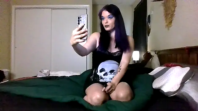 powhatanqueen online show from 10/08/25, 05:10