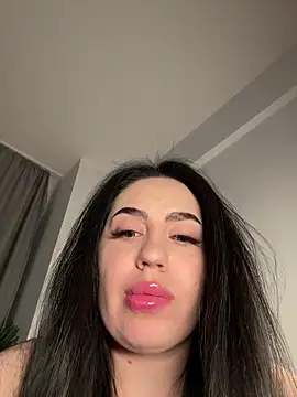 Snapshot of Andrestarr chatting on 02/13/26, 08:27 Andrestarr online show from 02/13/26, 08:27