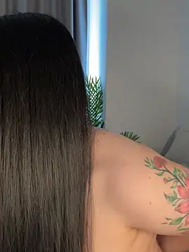 Snapshot of Andrestarr chatting on 02/27/26, 11:43 Andrestarr online show from 02/27/26, 11:43