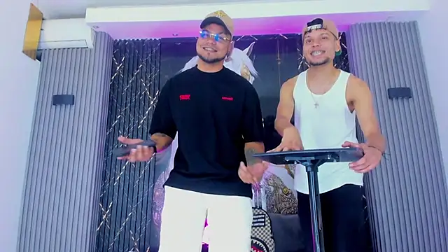 Snapshot of Iam_Steven chatting on 11/12/25, 12:05 Iam Steven online show from 11/12/25, 12:05