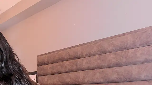 Aliciabloom online show from 10/09/25, 12:25