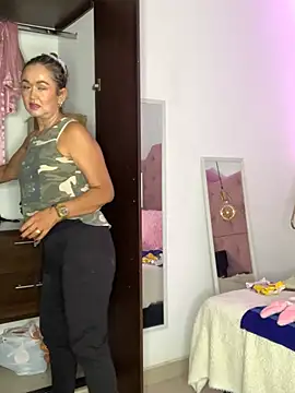 BunnyGlow50 online show from 04/12/26, 07:41