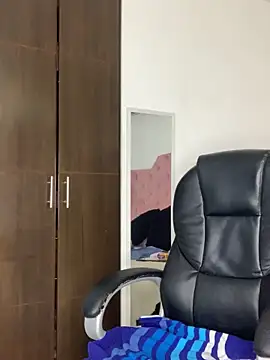 BunnyGlow50 online show from 04/20/26, 07:26