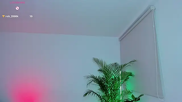 Snapshot of Lary_holly18 chatting on 10/31/25, 04:24 Lary holly18 online show from 10/31/25, 04:24