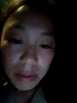 Snapshot of lyuyenkk chatting on 09/21/25, 01:24 lyuyenkk online show from 09/21/25, 01:24