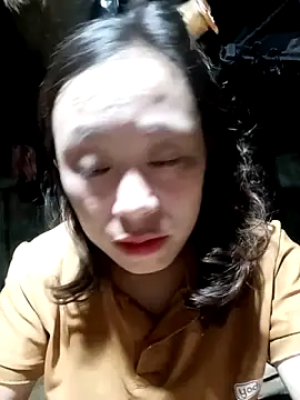 Snapshot of lyuyenkk chatting on 10/03/25, 02:47 lyuyenkk online show from 10/03/25, 02:47