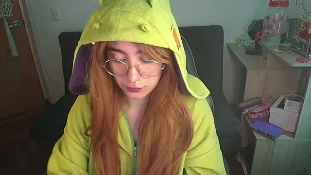 Miacatsito3 online show from 11/07/25, 08:42