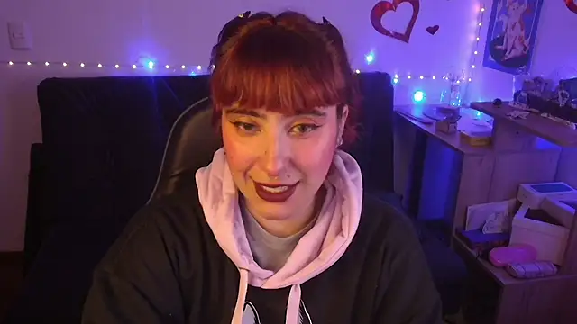 Miacatsito3 online show from 05/01/26, 12:04