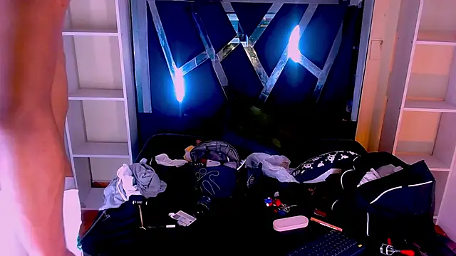 Billie Turner  online show from 11/06/25, 02:18