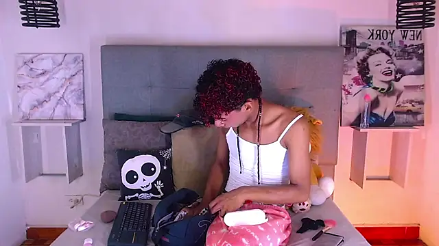 Billie Turner  online show from 11/08/25, 04:12