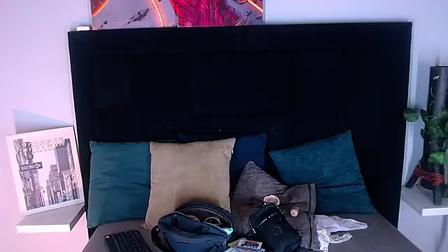 Billie Turner  online show from 11/26/25, 02:07