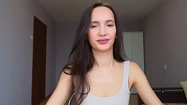 Lillian-Clark online show from 02/04/26, 07:47