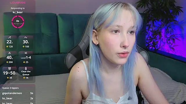 evlica online show from 04/19/26, 02:05