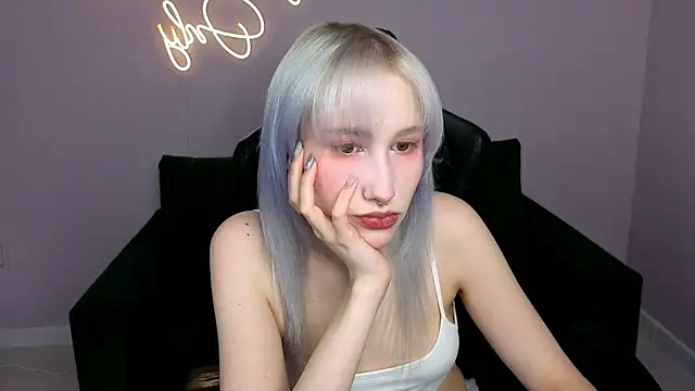 evlica online show from 04/24/26, 02:08