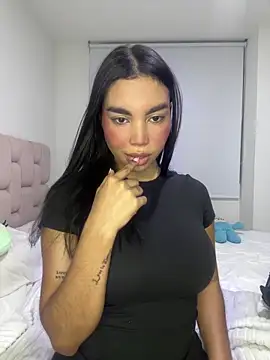 karolaalcendra online show from 03/01/26, 11:29