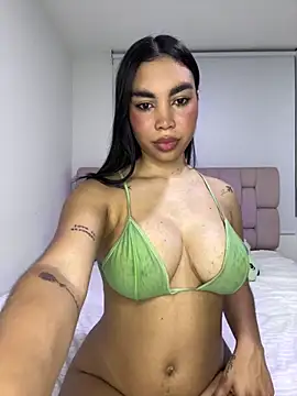 karolaalcendra online show from 04/12/26, 03:22