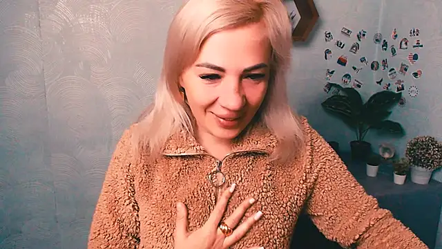 Snapshot of EmmaCat_ chatting on 09/27/25, 04:28 EmmaCat online show from 09/27/25, 04:28