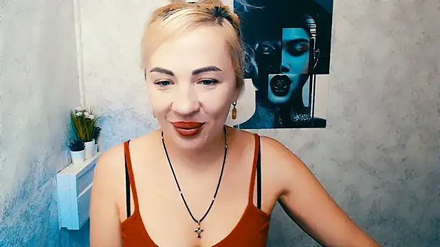 Snapshot of EmmaCat_ chatting on 11/03/25, 07:20 EmmaCat online show from 11/03/25, 07:20