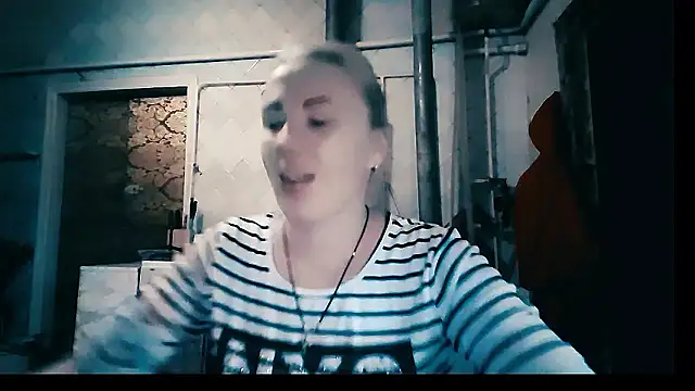 EmmaCat  online show from 01/11/26, 05:56