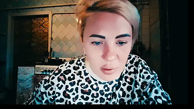 EmmaCat  online show from 01/18/26, 10:19