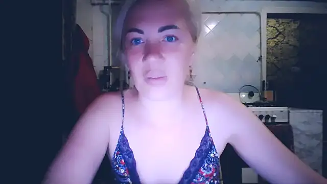 EmmaCat  online show from 05/20/26, 06:03